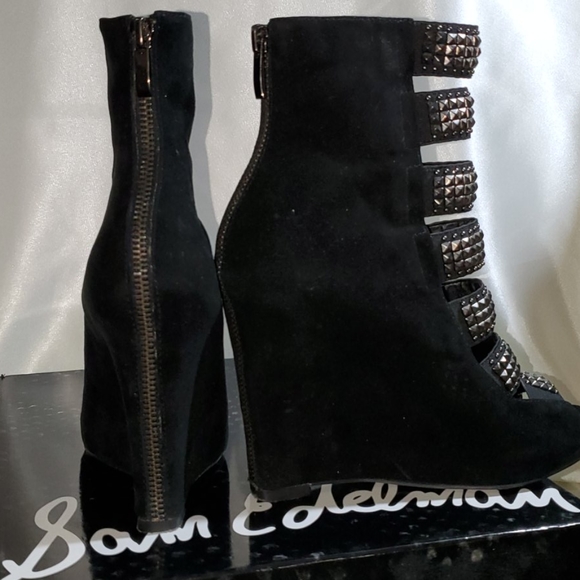 Sam Edelman Torin Black Suede Booties - Picture 3 of 4
